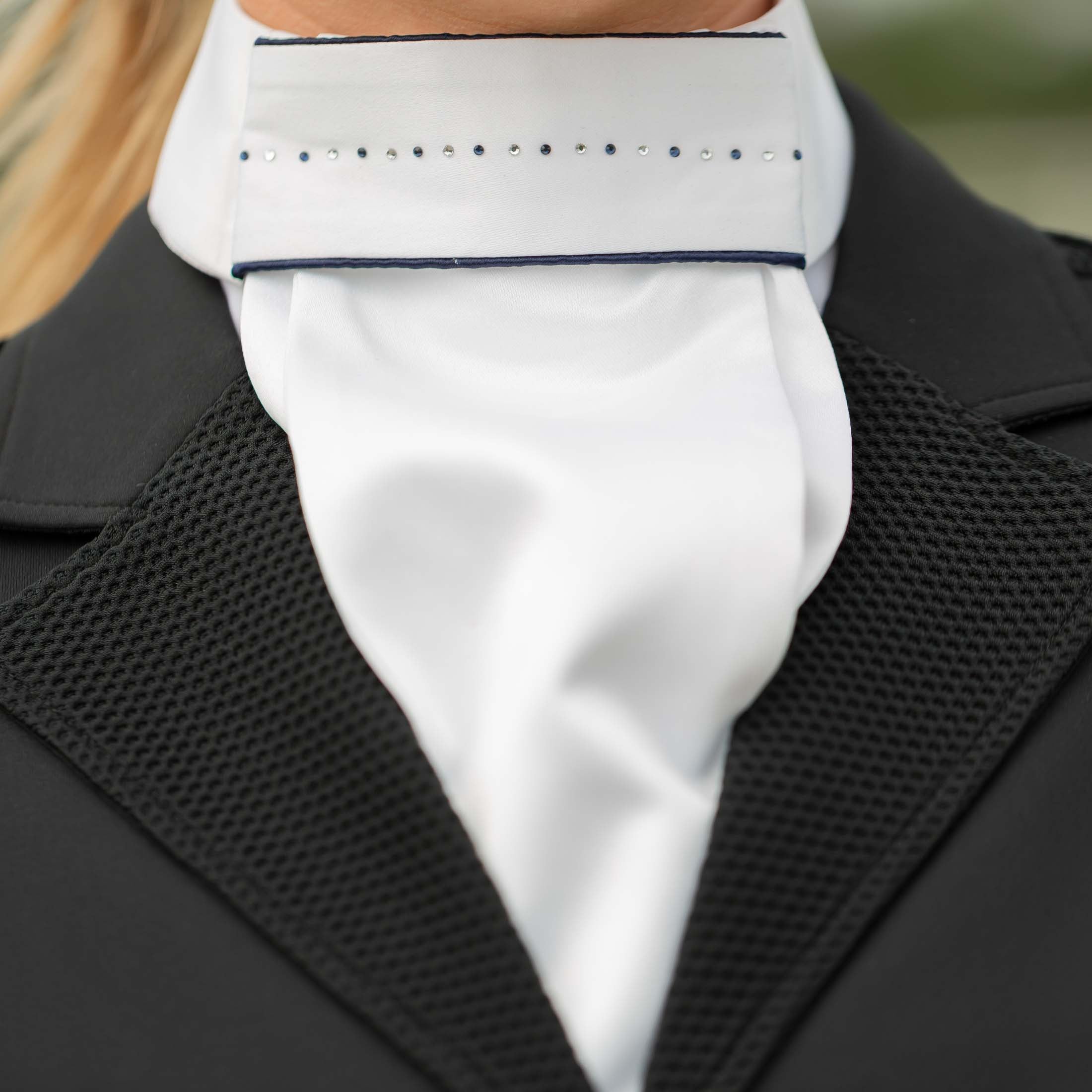 Equinavia Bria Pre-Tied Stock Tie