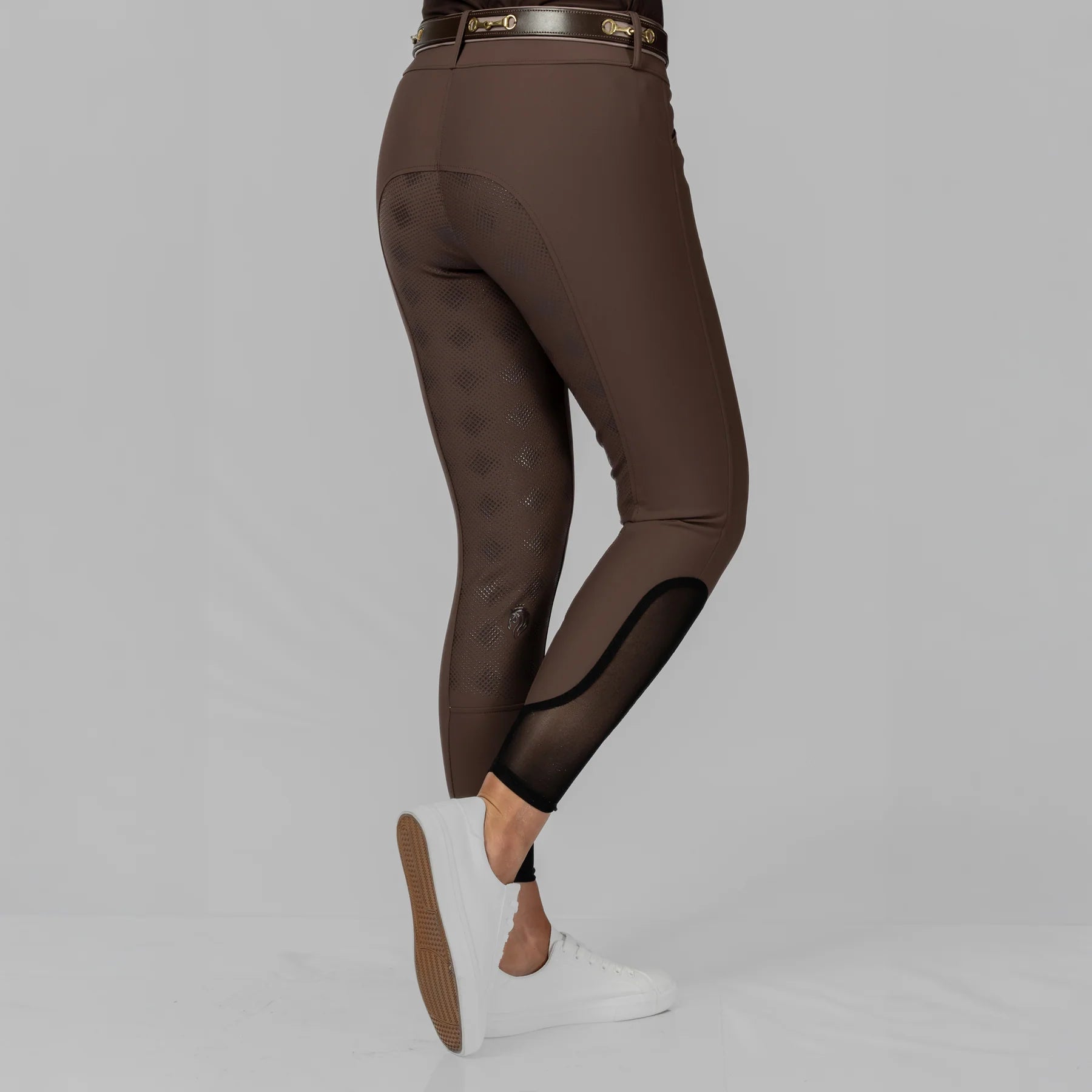 #color_dark brown