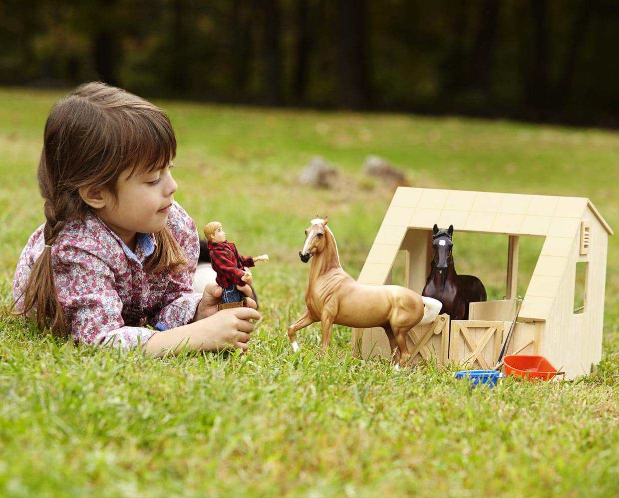 Breyer Wood Stable - sku to order - 9641